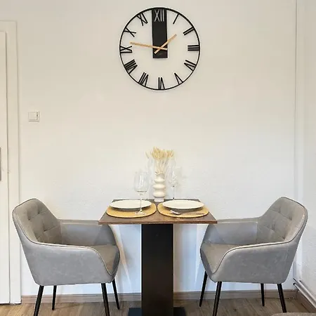 Apartment Regency - Traumhafte Zentrale 40m2 Mit Kinoleinwand, Wifi Und Netflix Hannover