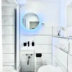 Regency - Traumhafte Zentrale 40m2 Mit Kinoleinwand, Wifi Und Netflix Апартаменты