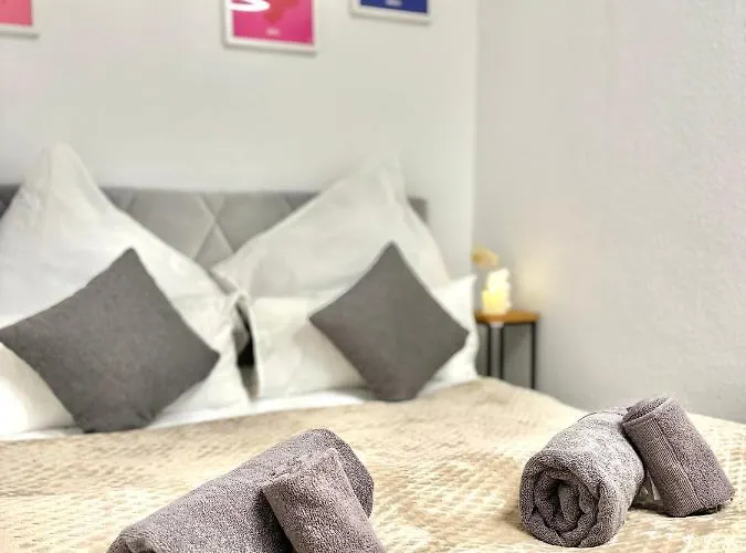 Apartmán Regency - Traumhafte Zentrale 40m2 Mit Kinoleinwand, Wifi Und Netflix Hannover